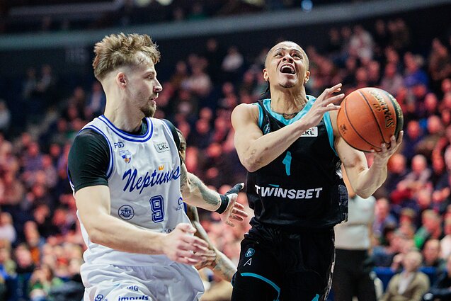 Martynas Pacevičius ir Anthony Cowanas, KMT pusfinalis: „Wolves“ – „Neptūnas“