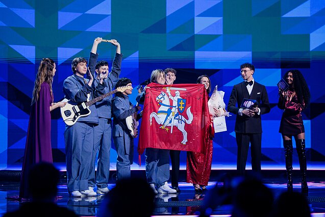 Lietuva pasirinko – į „Euroviziją“ keliauja „Katarsis“ Lietuva pasirinko – į „Euroviziją“ keliauja „Katarsis“