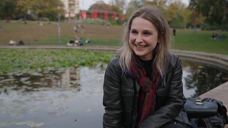 Odontologiją į kirpėjos profesiją Berlyne iškeitusi Milda: kiekviena diena lyg ant scenos