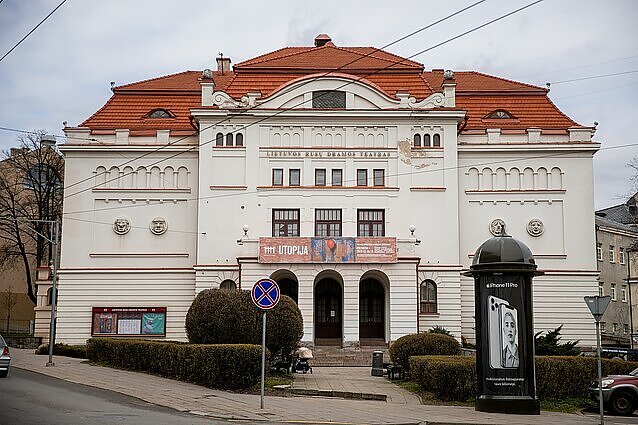 Palikom tinklus, bet ne kultūrą: Vilniaus senojo teatro repertuare – ruso spektaklis