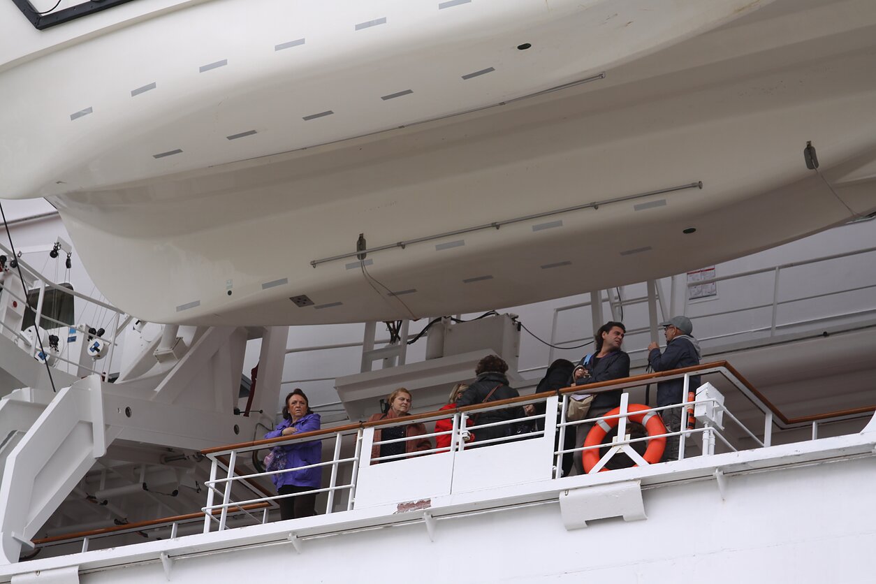 Cruise ship Cruise ship