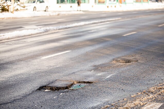 Damaged road (associative image)