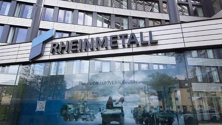 Savickas po susitikimo su „Rheinmetall“ atstovais: įmonė reikšmingų iššūkių nemato