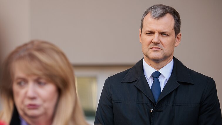 Blinkevičiūtei dėkojęs Paluckas: atsisveikinimo vakarėlio jai rengti dar nereikia