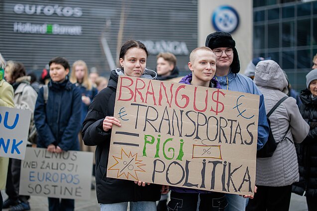 Sostinėje – antras protestas prieš autobusų bilietų branginimą