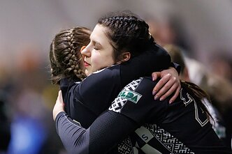 Vilniuje praūžė tarptautinis moterų regbio-7 turnyras: vyravo šaltis ir kieta kova