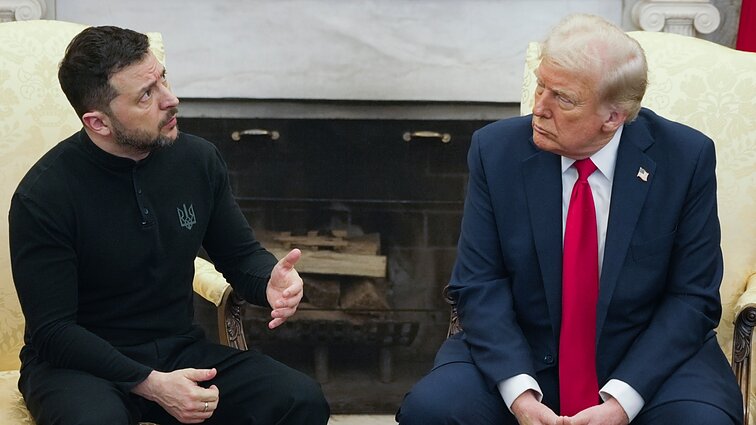 Zelenskis skelbia, kad Ukraina pasirengusi pasirašyti iškasenų susitarimą su JAV
