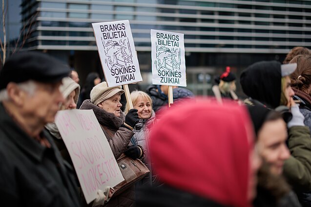 Sostinėje – antras protestas prieš autobusų bilietų branginimą