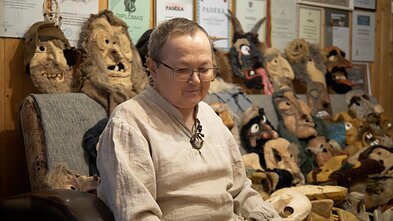 Tautodailininko Sauliaus Tamulio kaukės