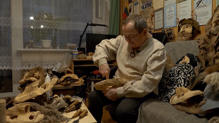 Tautodailininko Sauliaus Tamulio kaukės