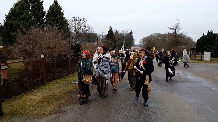 Tautodailininko Sauliaus Tamulio kaukės
