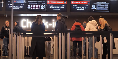 R. Žemaitaitis oro uoste ketino skristi susitikti su neva JAV Vyriausybės atstovais R. Žemaitaitis oro uoste ketino skristi susitikti su neva JAV Vyriausybės atstovais