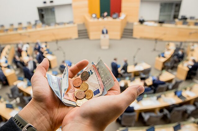 Valdantieji rengia mokesčių reformą: socdemai siūlo, kad už būstą mokėtų daugiau žmonių