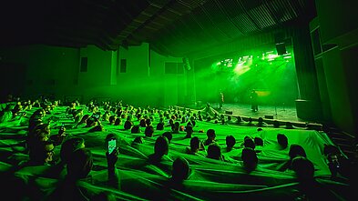 „Antikvarinių Kašpirovskio dantų“ koncerto akimirka