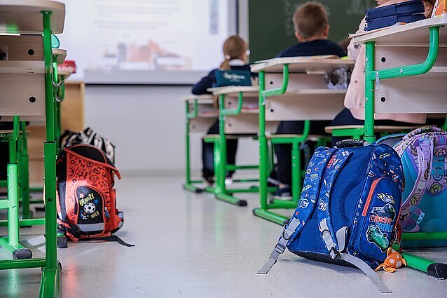 Negavusieji QR kodo dirbti su vaikais pasipiktinę: „Ar nebegaliu gyventi doro gyvenimo?“