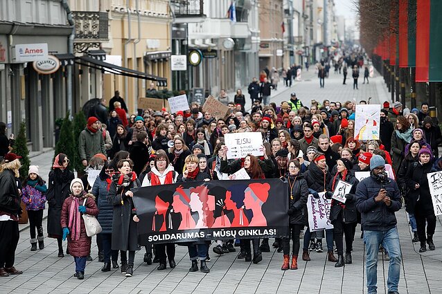 Minima moterų solidarumo diena: įstaigos atkreipia dėmesį į diskriminaciją darbo rinkoje