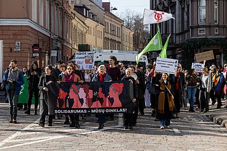В столице Международный женский день отметили маршем и митингом