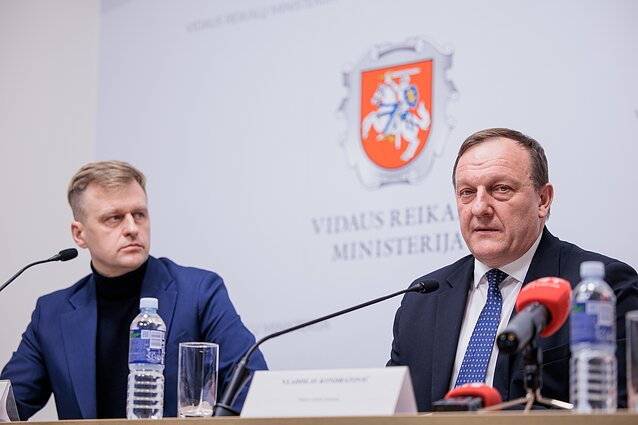 Mindaugas Bajarūnas, Władysław Kondratowicz