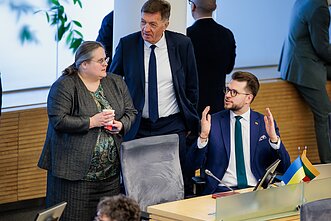 Seimas pradeda pavasario sesiją; Agnė Širinskienė, Algirdas Butkevičius, Lukas Savickas; demokratai