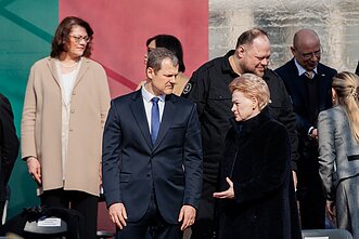 Kovo 11-oji. Trijų Baltijos valstybių vėliavų pakėlimo ceremonija Nepriklausomybės aikštėje