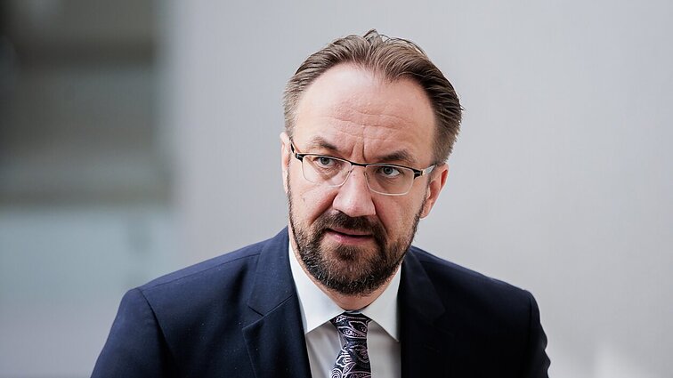 Pasak Šimkaus, Lietuvos ekonomika toliau demonstruoja gerus rezultatus