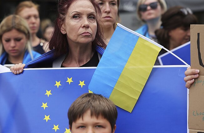EP didele persvara priėmė rezoliuciją, kuria ragina didinti ES paramą Ukrainai