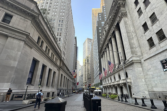 Vienas stipriausių Trumpo argumentų – „raudonuoja“: kas vyksta JAV rinkose?