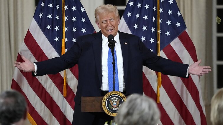 Buvusio Trumpo patarėjo kritika JAV prezidentui: jis vis dar nesupranta, kaip veikia NATO