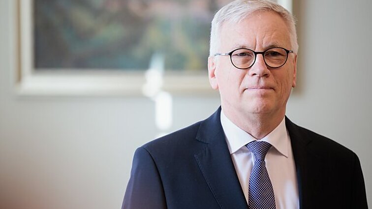 Finansų ministras: didysis klausimas – kaip pasidalinti finansinę naštą dėl lėšų gynybai