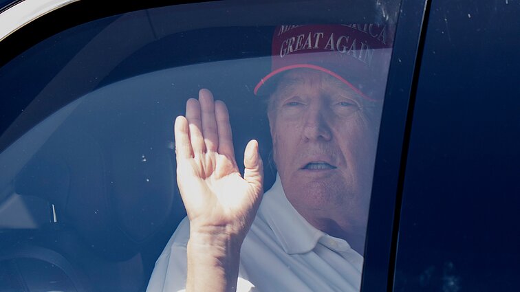 Aptarė padėtį prieš Trumpo ir Putino pokalbį: Kremliui sekasi sėti nepasitikėjimo sėklas