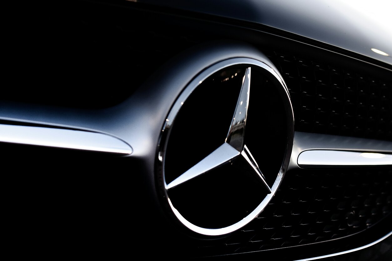 „Mercedes-Benz“