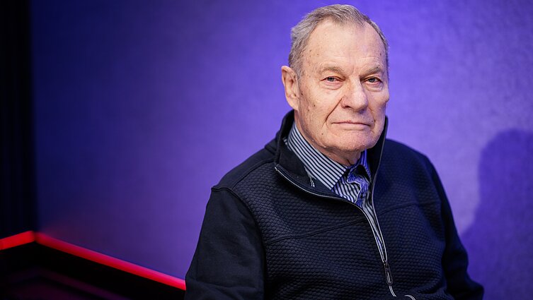 80-ies sulaukęs Modestas Paulauskas – apie lemtingą pavėlavimą į skrydį ir dvi „mamas“