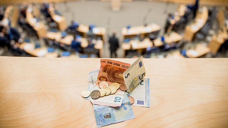 „Nepasitenkinimą bandoma apeiti lengvatomis“: įvertino mokesčių pakeitimų siūlymus