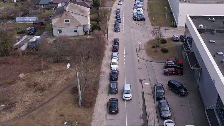 Apie šį pakeitimą girdėjo ne visi: paaiškino, kada ištisinės linijos kirtimas – teisėtas