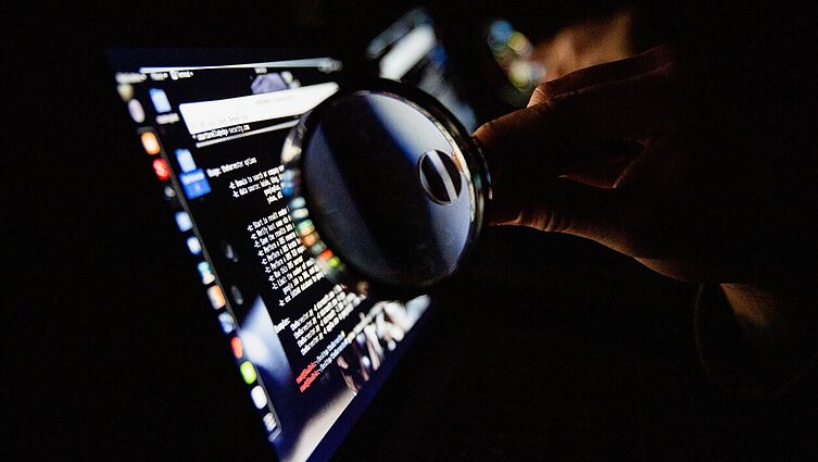 Aptarė žiniasklaidos susilaikymą nuo pokštų balandžio 1-ąją: pasikeitė nuo karo pradžios