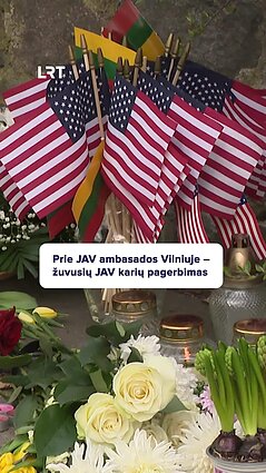 Prie JAV ambasados susirinko per tūkstantis žmonių