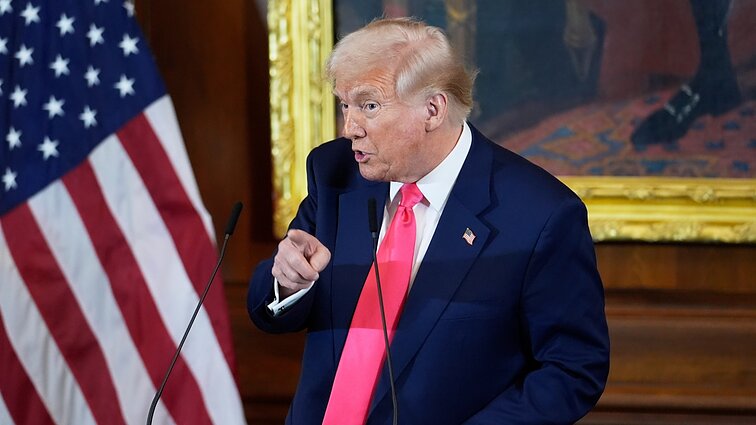 Trumpas skelbs „Išsivadavimo dienos“ muitus: apims daugybę prekių iš įvairių šalių