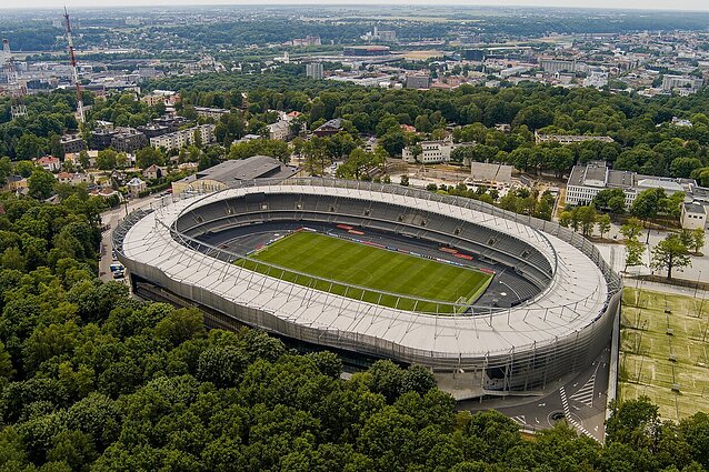 Paluckas Skvernelio siūlymą nutraukti stadiono Vilniuje statybas ragina „pasverti“