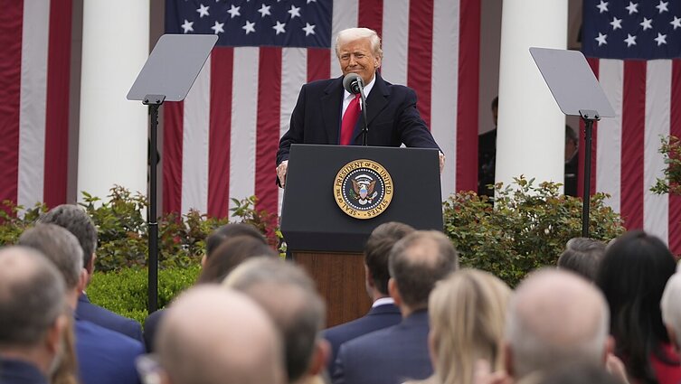 Įvertino muitų poveikį Europai: požiūris „akis už akį“ reikštų, kad liktume be abiejų akių