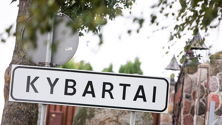 Mirus artimajam vyrą su negalia paliko vieną: kaimynai policijai sakė, kad juo pasirūpins