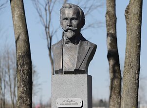 Monument to Lithuania's interwar president Antanas Smetona restored in Ukmergė