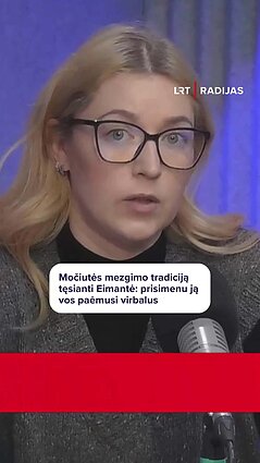 Eimantę Kubiliūtę megzti įkvėpė močiutė, raštus kuria ChatGPT