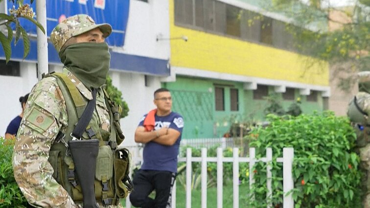 Peru įsisiautėjo nusikalstamos grupuotės: gaujos grasina susprogdinti mokyklas