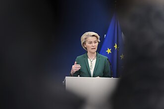 ES planuoja atsaką į JAV muitus. Ursula von der Leyen