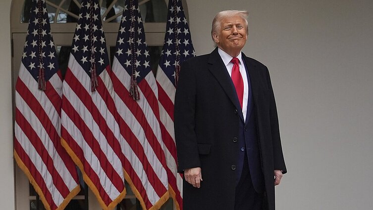 Analitikė apie JAV muitus: Trumpo administracija siunčia signalus, kad vietos deryboms yra