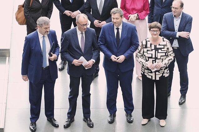 „Įtampų netrūksta“: įvertino naująją valdančiąją koaliciją Vokietijoje