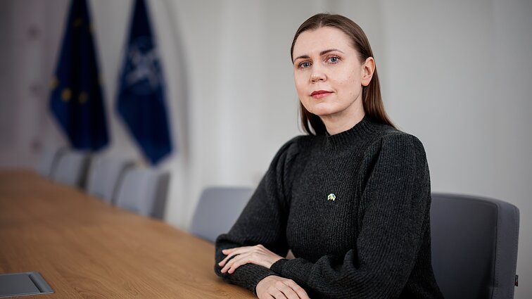 Dienos tema (su vertimu į gestų k.)