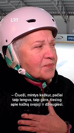80-metė Zinaida pačiūžų ant vinies nekabina: čiuoži ir džiaugiesi