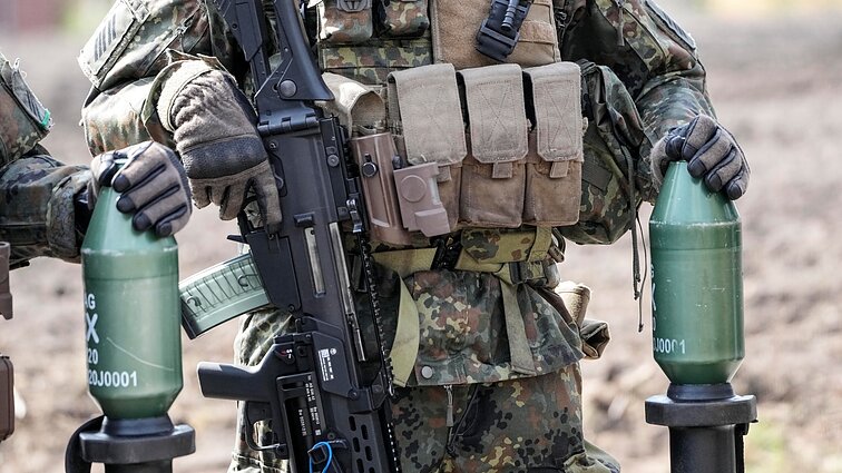 „Pažėrė gerų žinių“: Briuselyje paskelbti nauji karinės pagalbos Ukrainai paketai