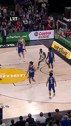 Bryantas Dunstonas pasižymėjo įspūdingu dėjimu